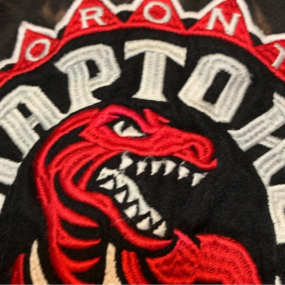 raptors sweater - Picture 3 of 4